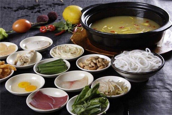 香飘飘过桥米线